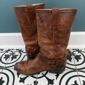 Frye Harness 12R